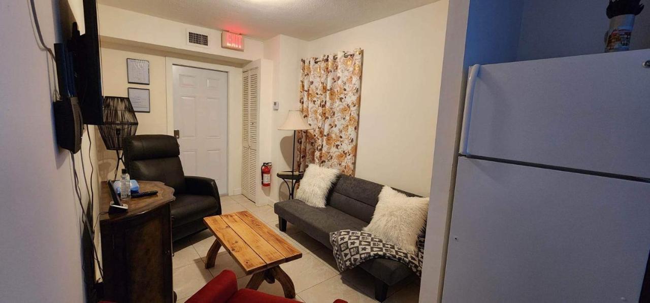 Leo Guest House Hollywood Dış mekan fotoğraf